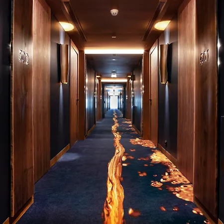 De Gaia, Autograph Collection