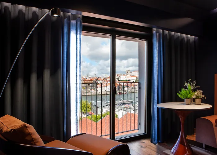 De Gaia, Autograph Collection