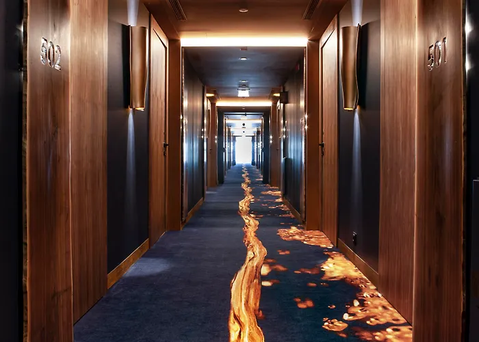 De Gaia, Autograph Collection