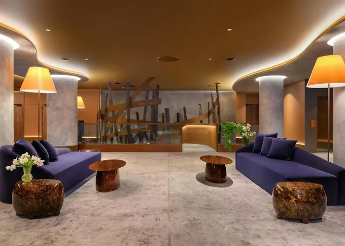 De Gaia, Autograph Collection